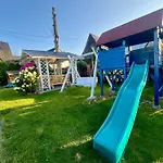 Trzy Sroczki Panzió 3*