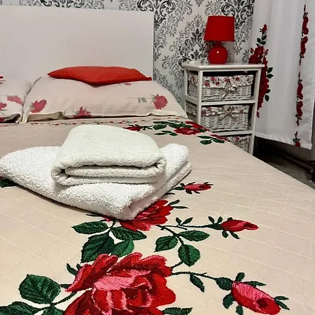Trzy Sroczki Couette-café 3*