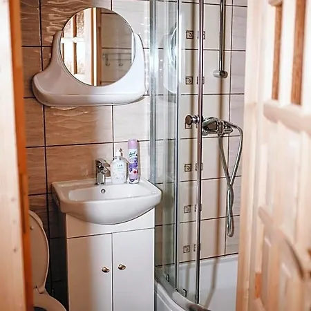 Trzy Sroczki Nocleg ze śniadaniem 3*
