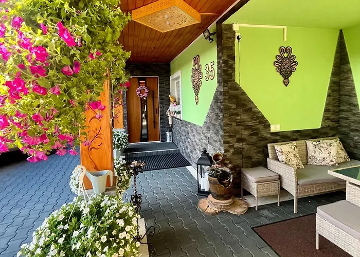 فندق مبيت وإفطار Trzy Sroczki 3*